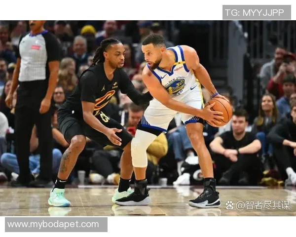 勇士与国王激战正酣2月22日精彩对决引发球迷热议 勇士与国王激战正酣2月22日精彩对决引发球迷热议